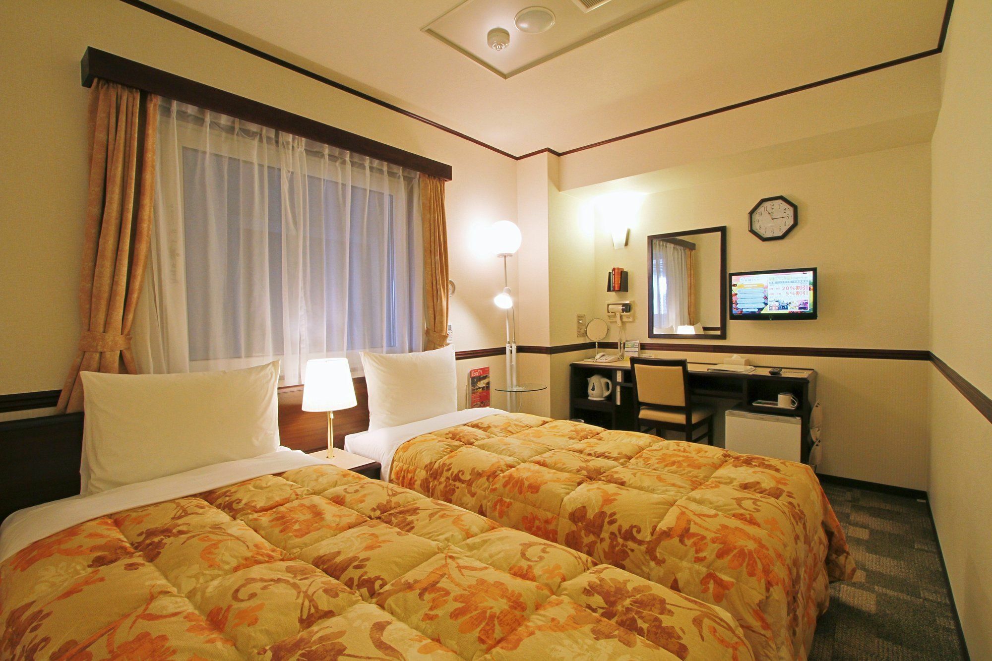 Toyoko Inn Tokyo Ikebukuro Kita-Guchi No.1 מראה חיצוני תמונה